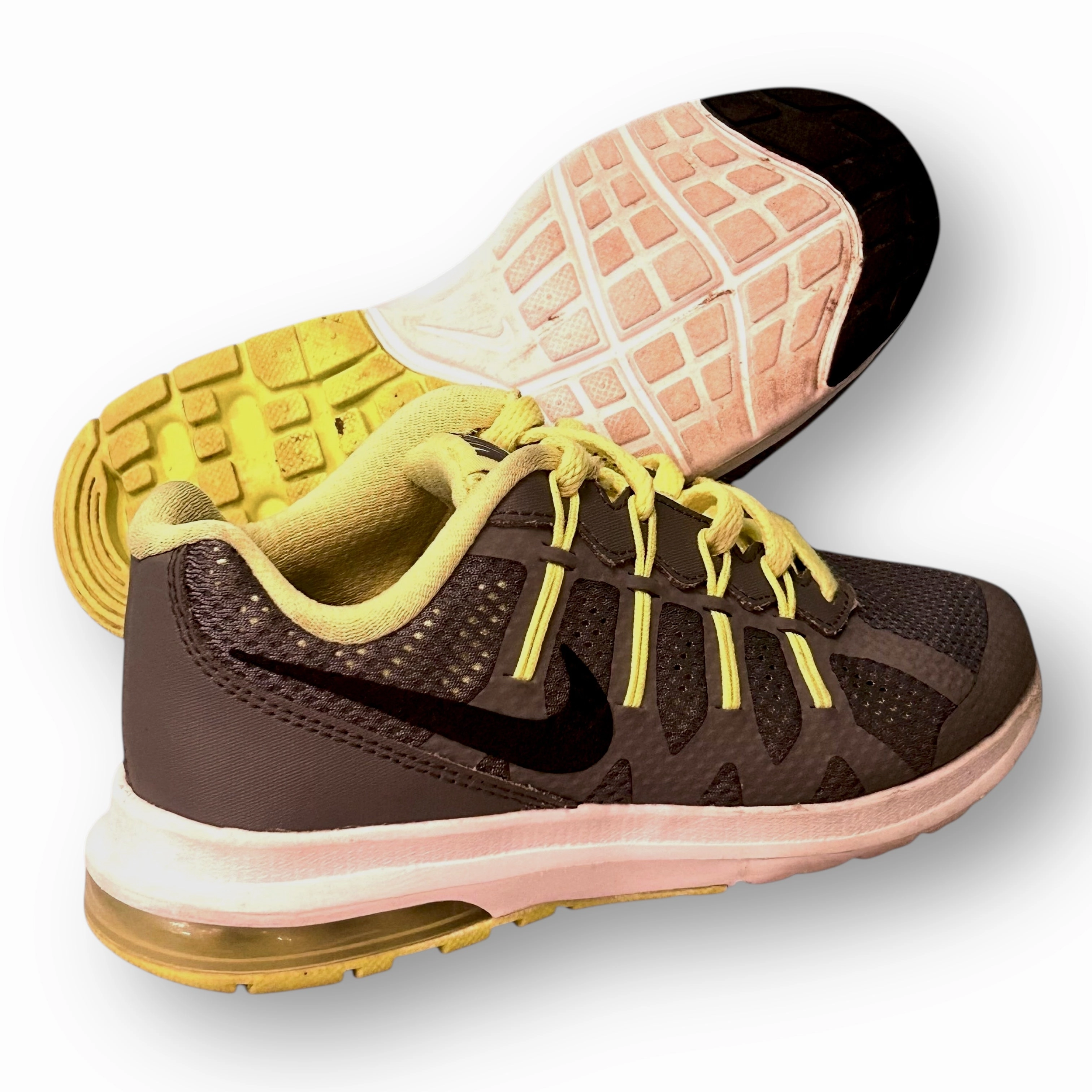 Tennis Shoes Usa Nike Run Swift Sneaker Size 12 Big Kids Gray Athletic Tennis Shoes