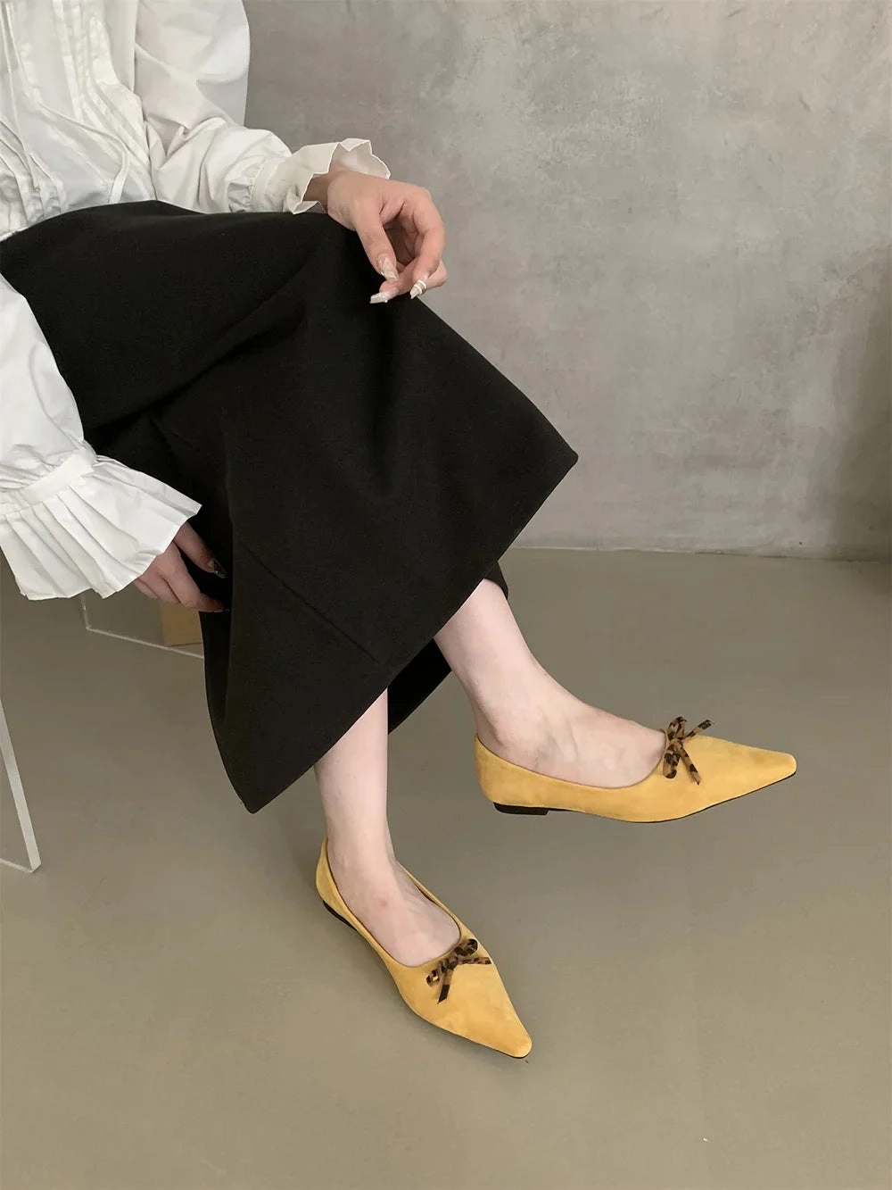 Loafers Styled binfenxie  -  Pointed Toe Women Loafers 2024 New Arrivals Autumn Spring Dress Shoes Low Heeled Flats Bow Design Casual Slides Mules Shoes