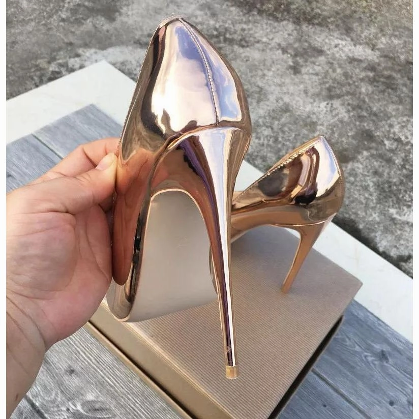 Asics Cross Country Running Shoes Pointed toe party shoes.