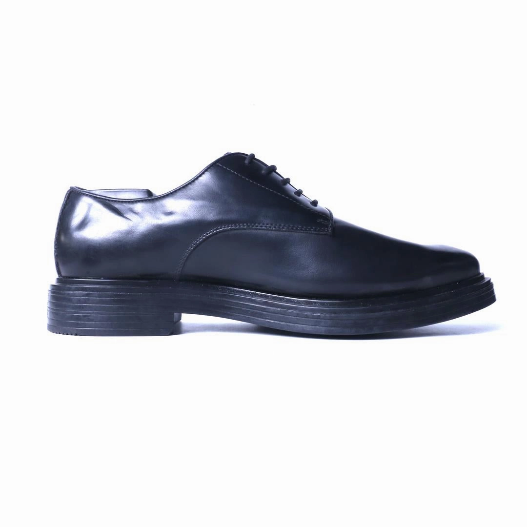 Jeans And Dress Shoes ZARA. .