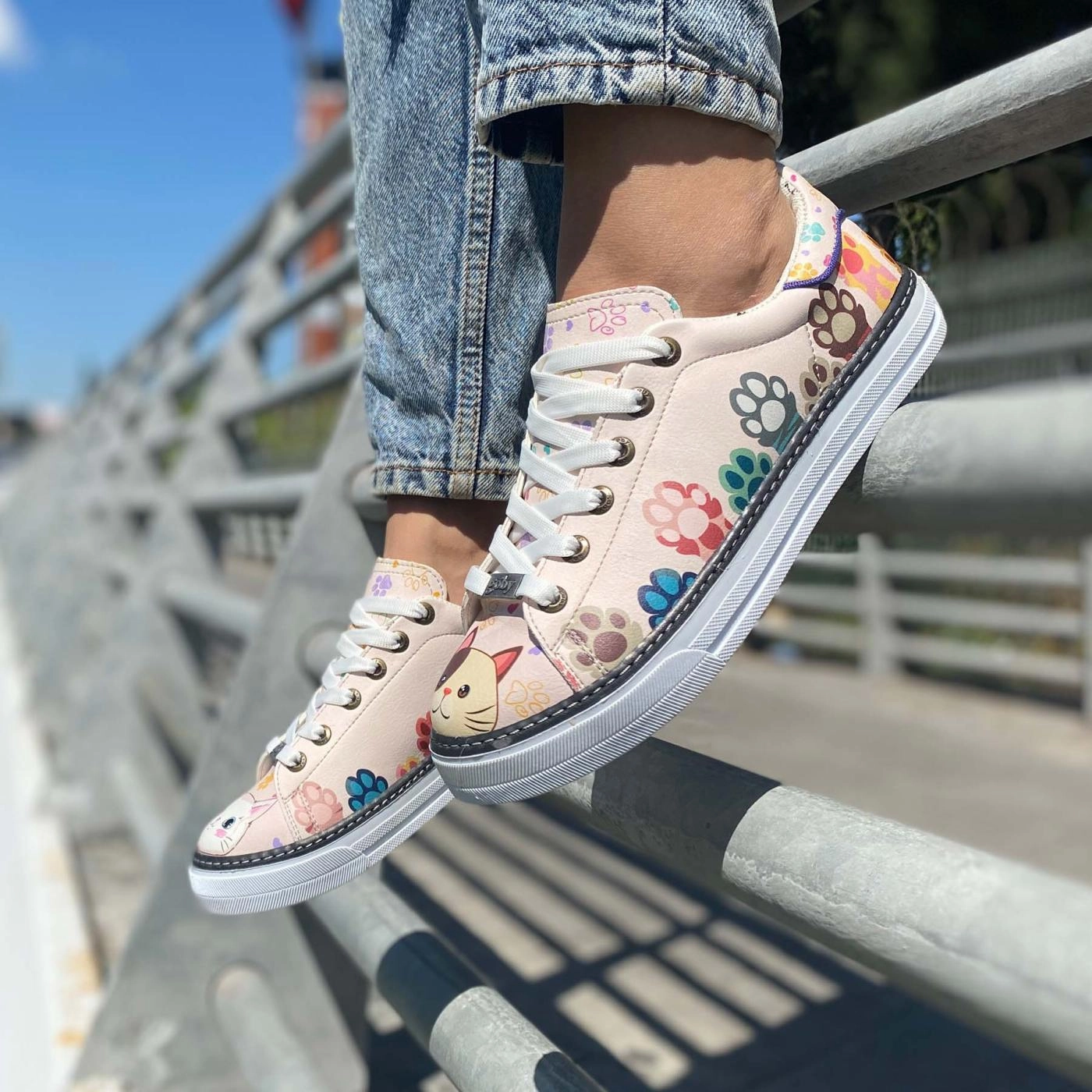 Quick Dash Pool Time Sneaker Shoes GSS135