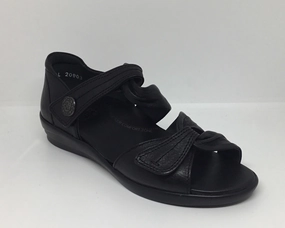 Ziera Doxie ~ Greige ~ Black ~ Leather Stretch Hike