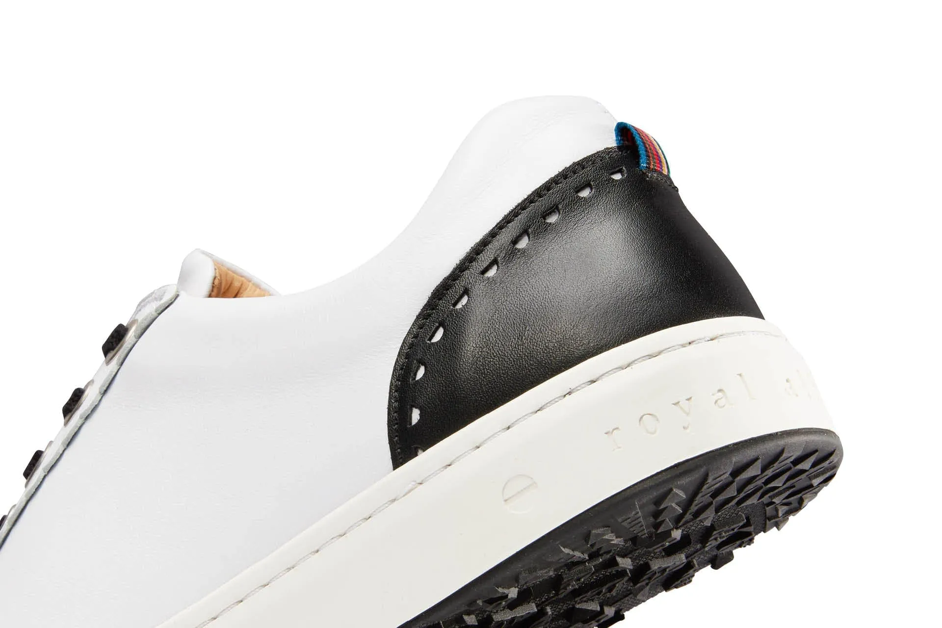 Primrose | White/Black Water Holiday Gear