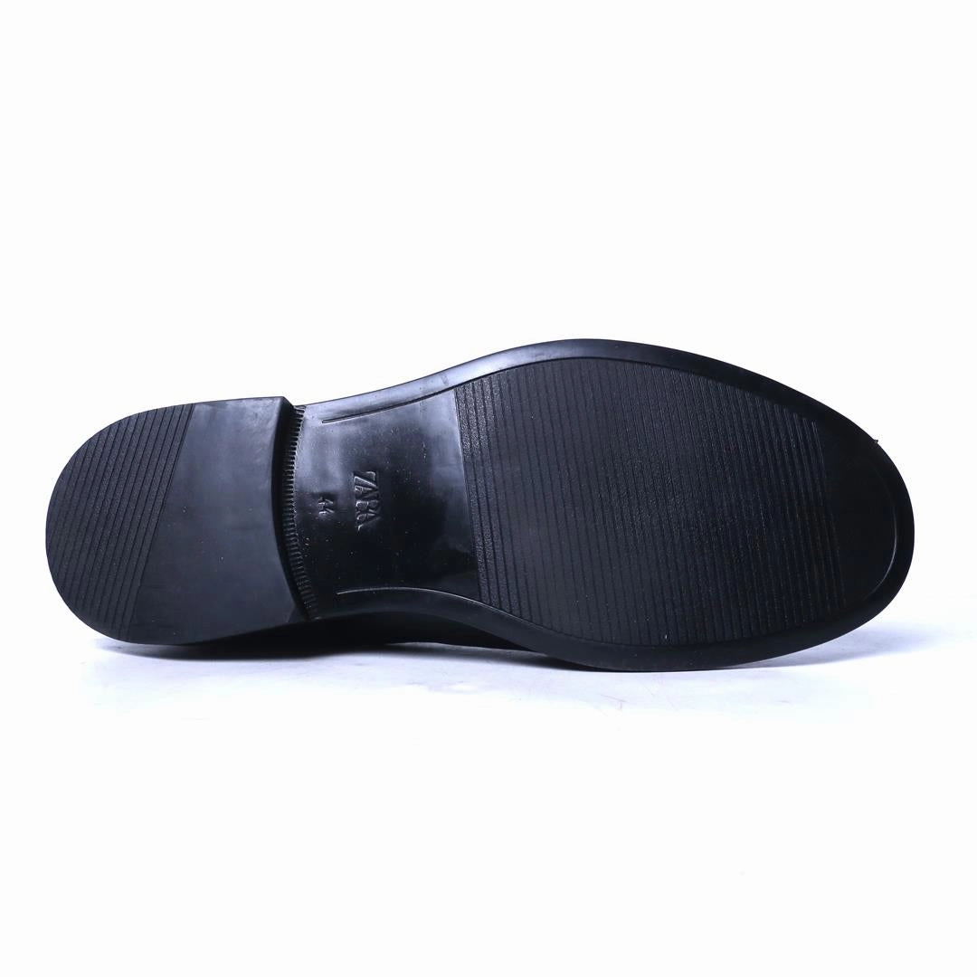 ZARA. . Vibram Five Fingers Dress Shoes