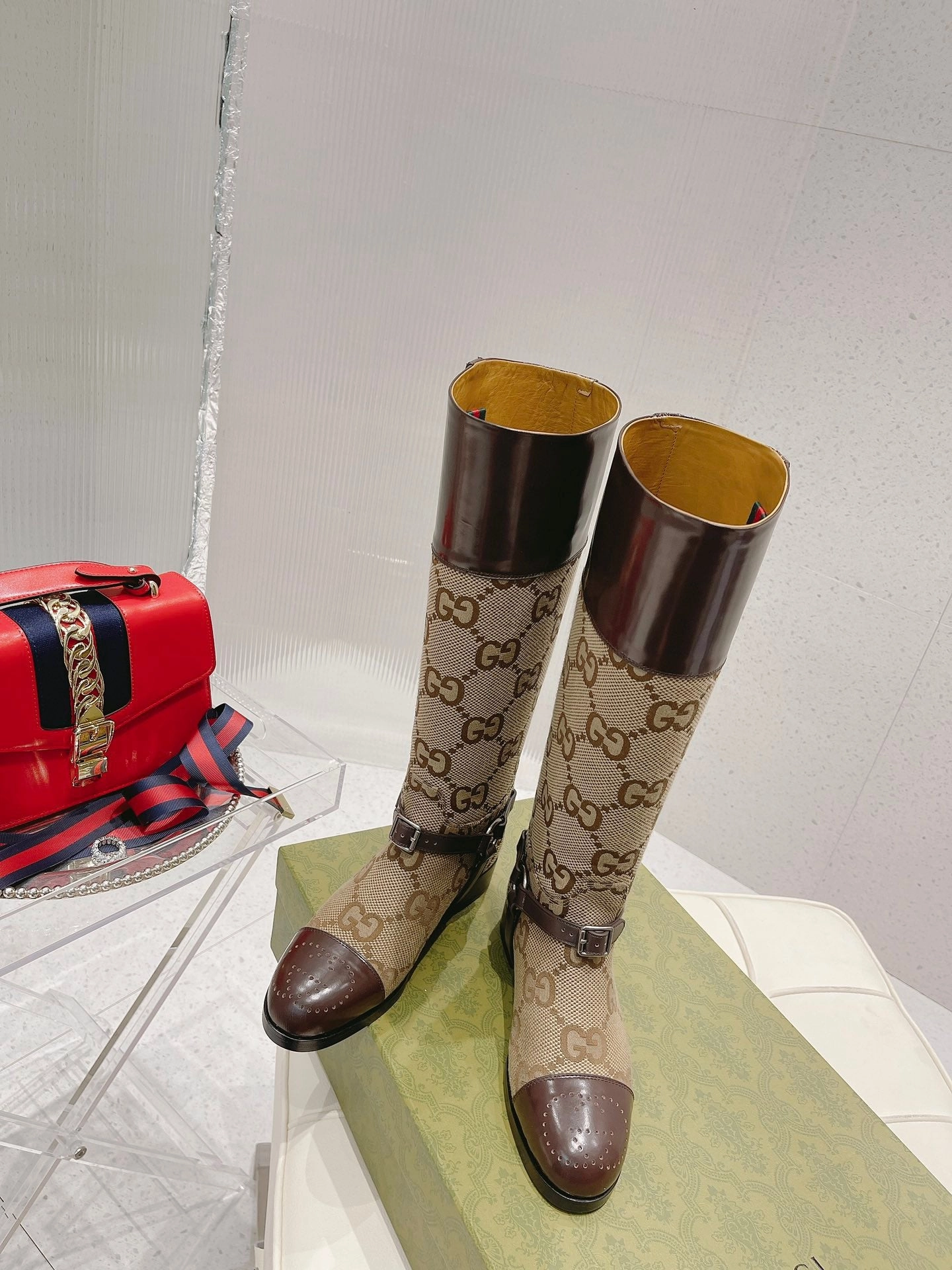 SE746   Size 5-9    Material: Cowhide  Lining: Sheep skin Sole: Italian leather Adidas 2015 Shoes