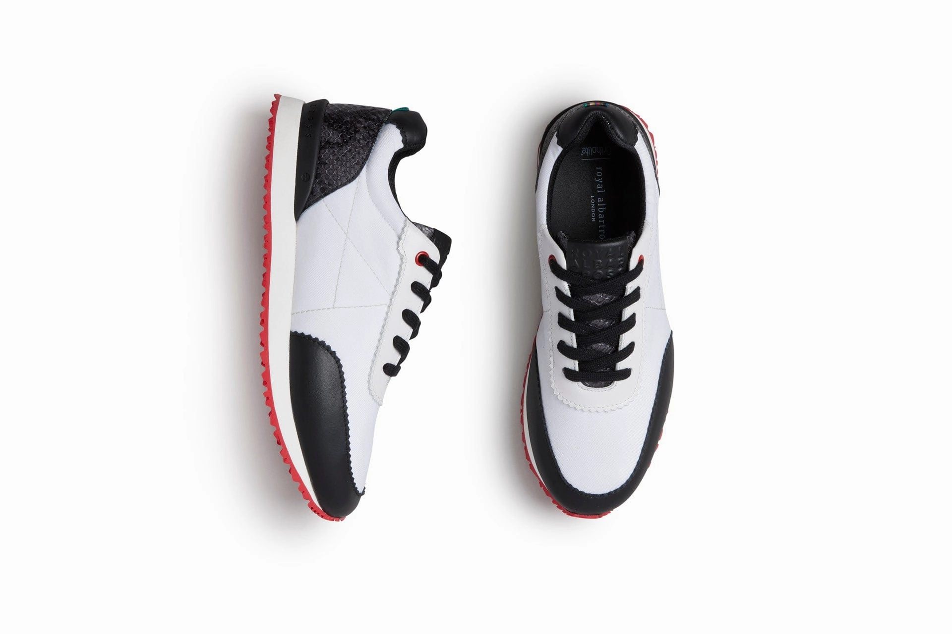 Sloane Lite | White/Black shoe fit