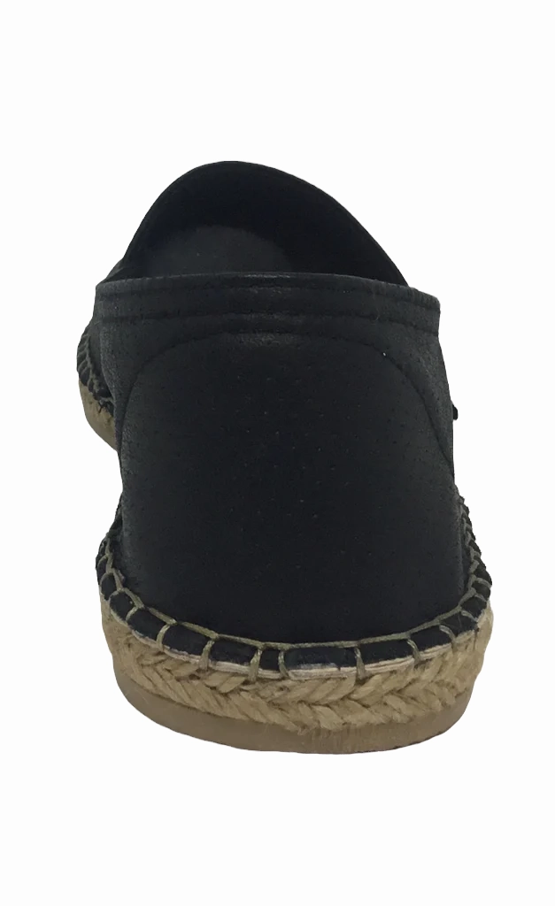 Macarena Dam ~ Black ~ Red ~ White ~ Leather Urban Trek