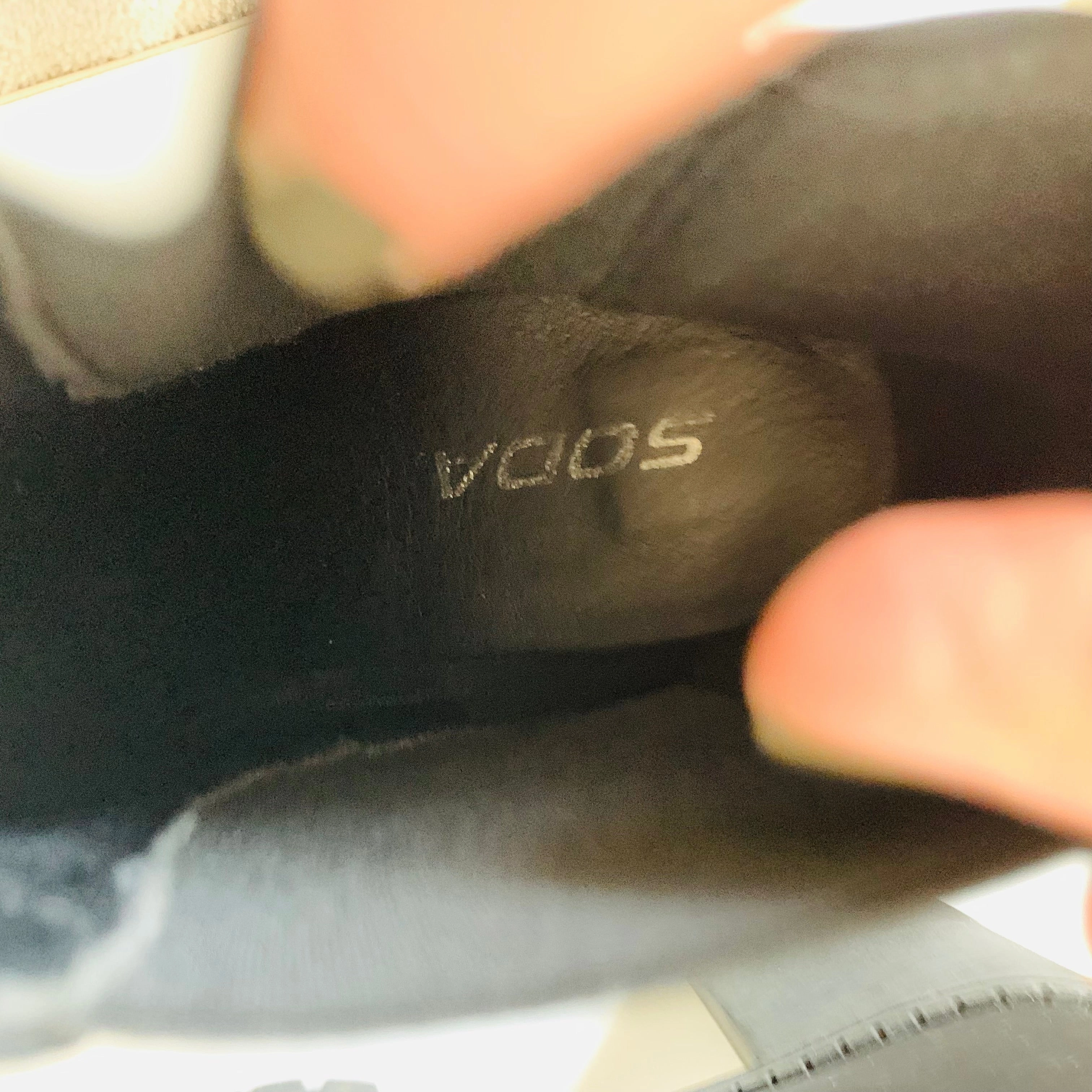 Adidas Chunky Shoes Soda Glove Ankle Boots with Lug Sole Elastic Gore Heeled Boots Size 10 New