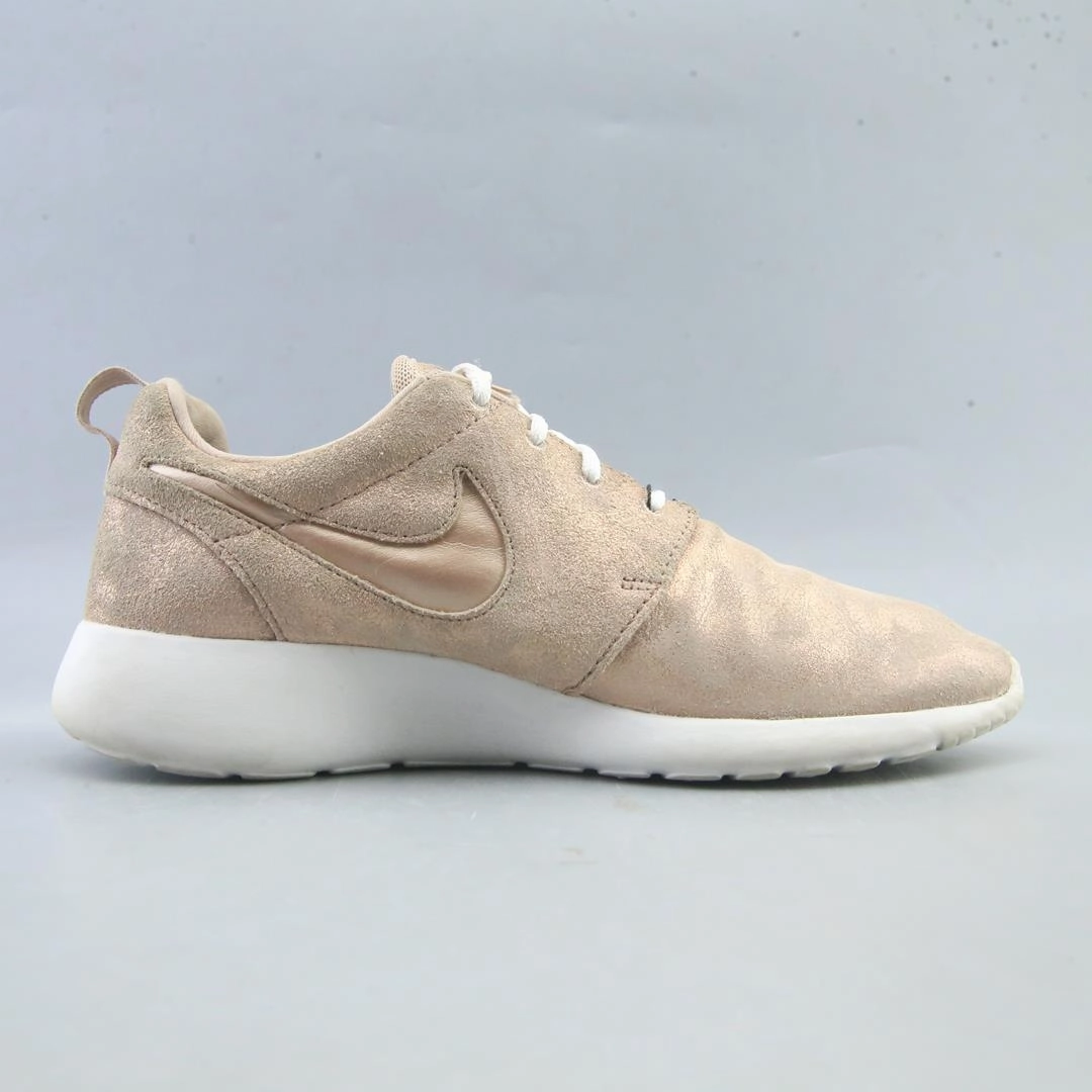 NIKE ROSHE ONE Best Running Ealking Shoes