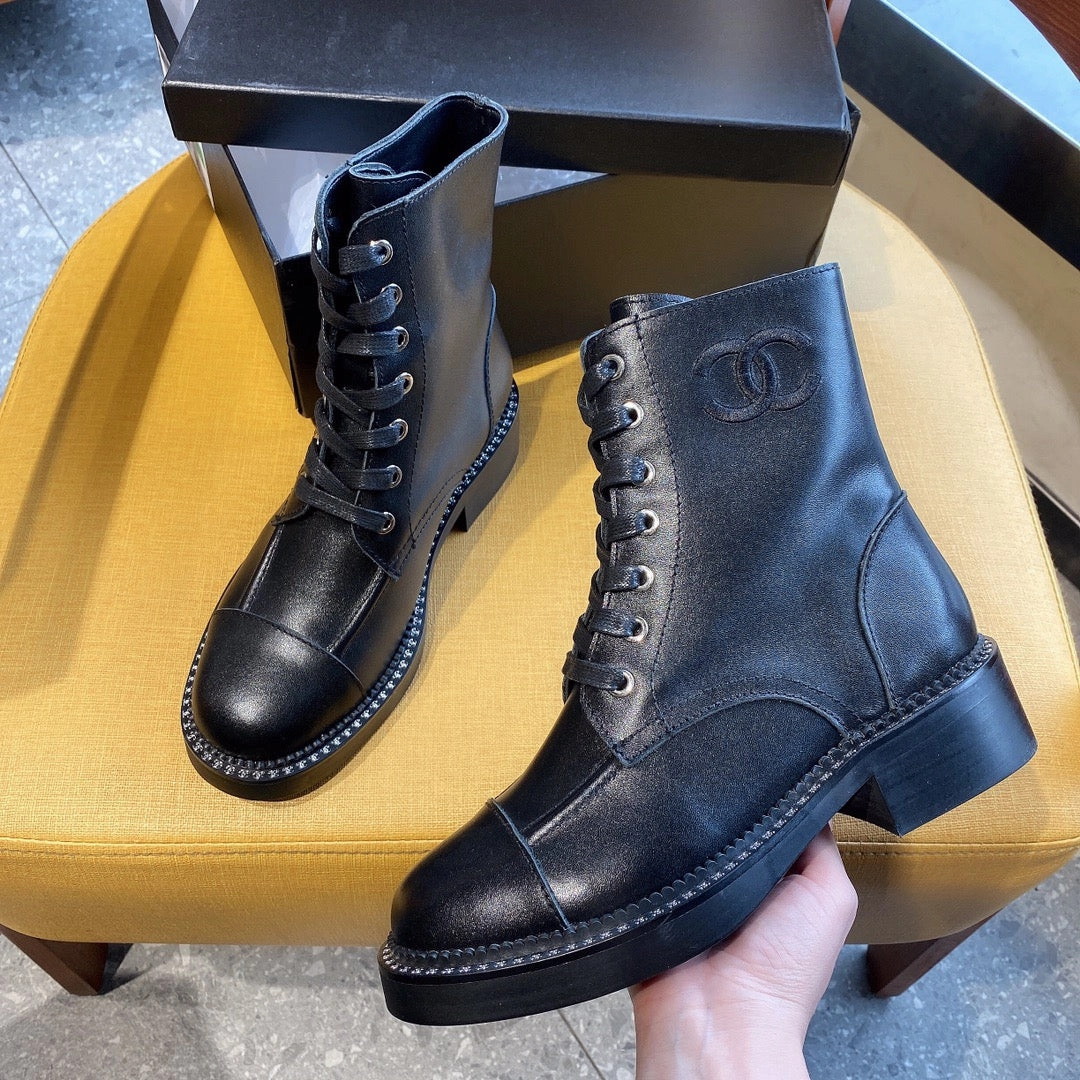 Liberty Adidas Shoes SE635 Size 5-10  Material: Cowhide  Lining: Sheep skin Sole: Rubber