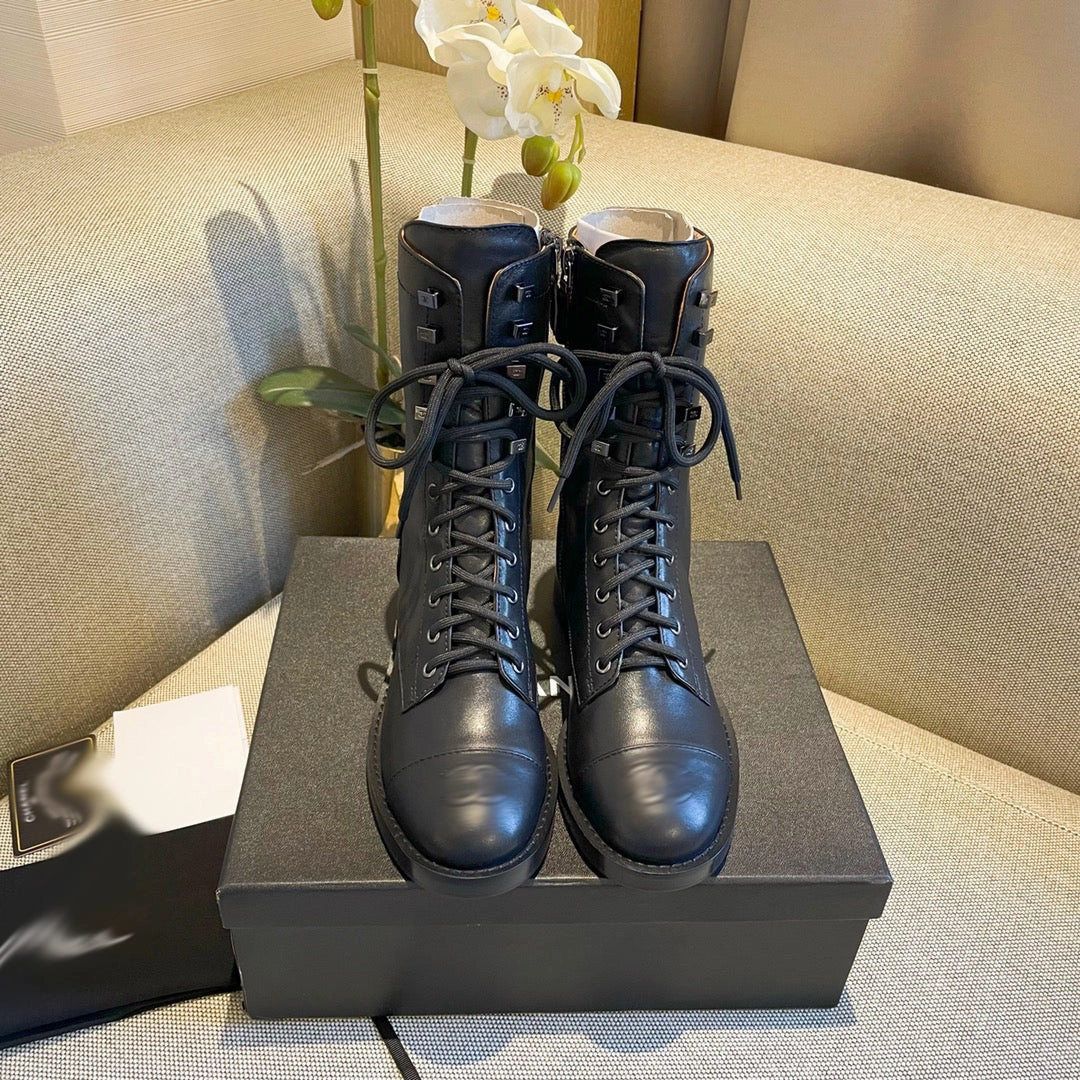 SE650  Size 5-9    Material: Cowhide  Lining: Sheep skin Sole: Italian leather Adidas X Speedflow 4 Messi Indoor Soccer Shoes