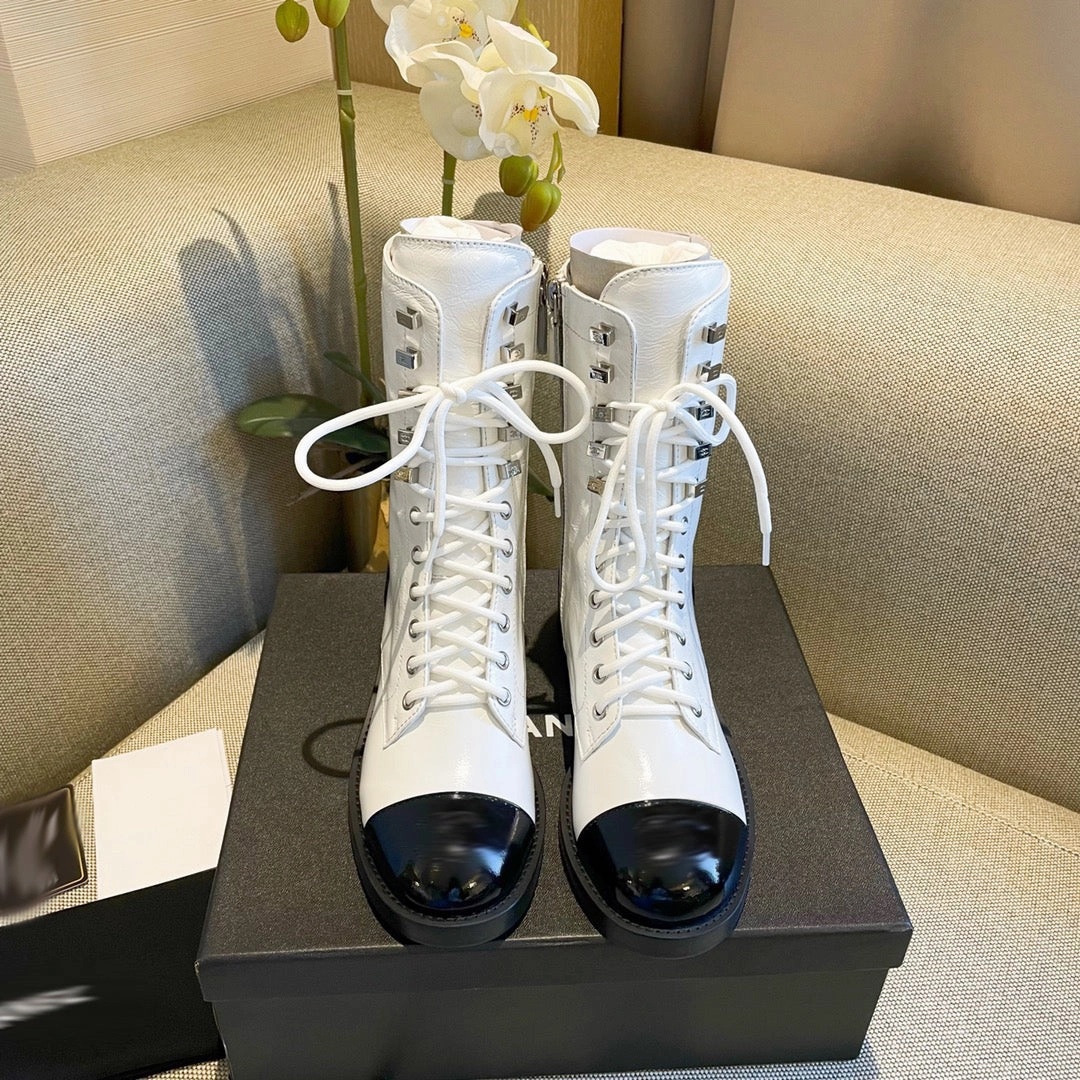 SE650  Size 5-9    Material: Cowhide  Lining: Sheep skin Sole: Italian leather Adidas Terrex Anylander Mid Hiking Shoes Reviews