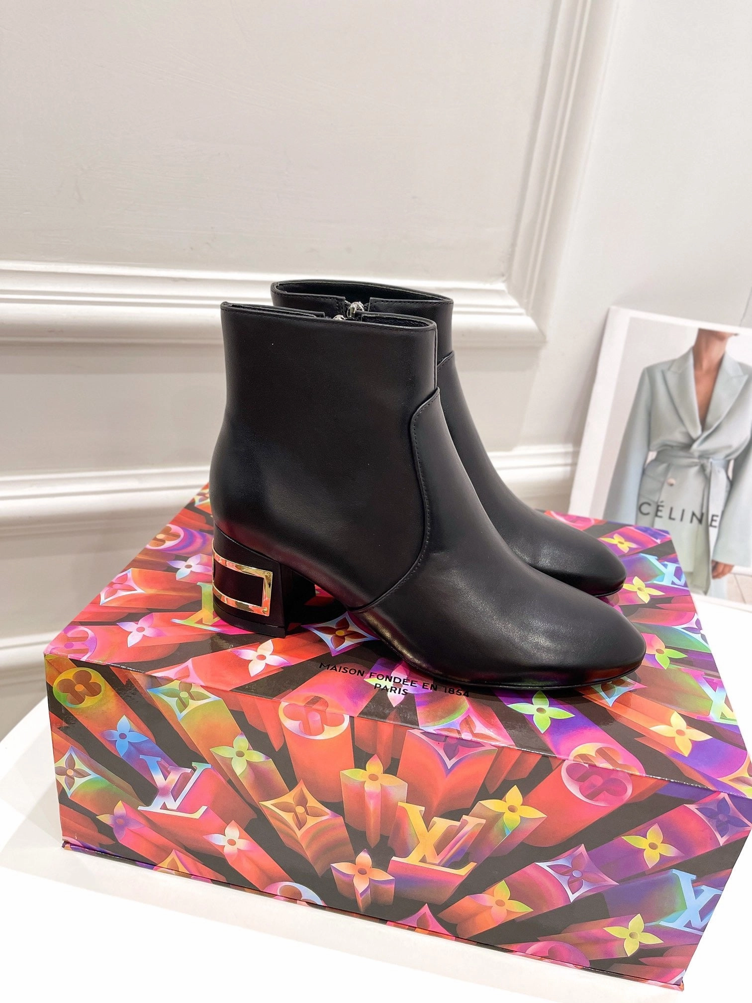 SE669  Size 4-9   Heels:5cm Material: Cowhide  Lining: Sheep skin Sole: Italian leather Chunky Adidas Shoes