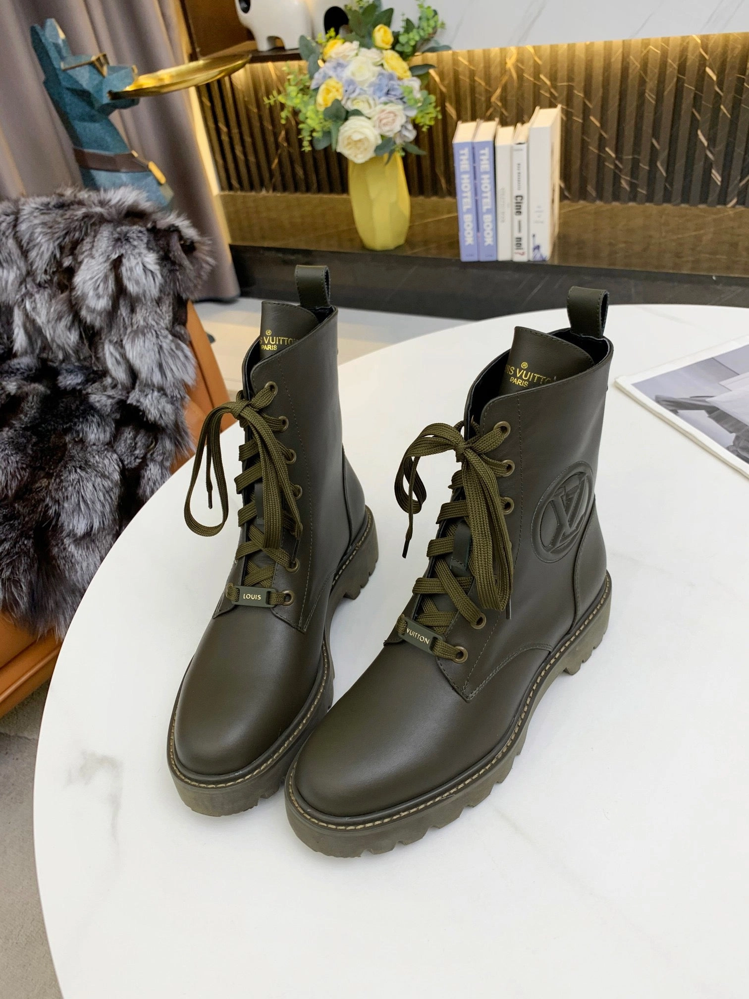 Adidas Casual Wear Shoes SE688  Size 5-11