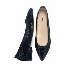 Dress Shoes With Jeans And T Shirt Black laminated suede pointed toe ballet flats
