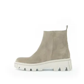 31.820 - BOOT Mountain Trail