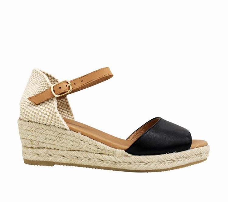 Django and Juliette Suzy ~ Tan ~Black Urban Glow