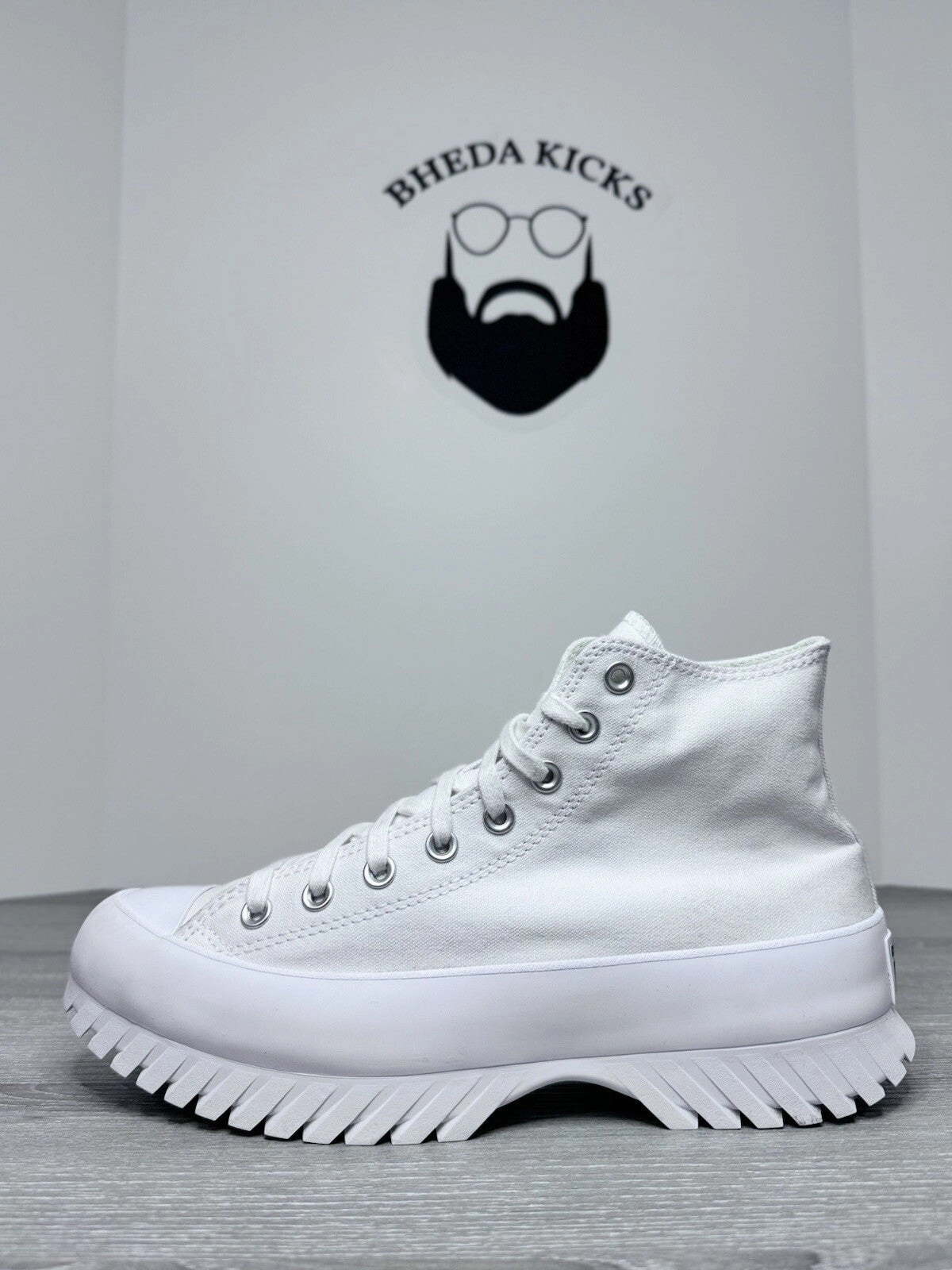 Women's Asics Pickleball Shoes Size 9.5 Mens Converse Sneakers White A00871C Chuck Taylor All Star Lugged 2.0