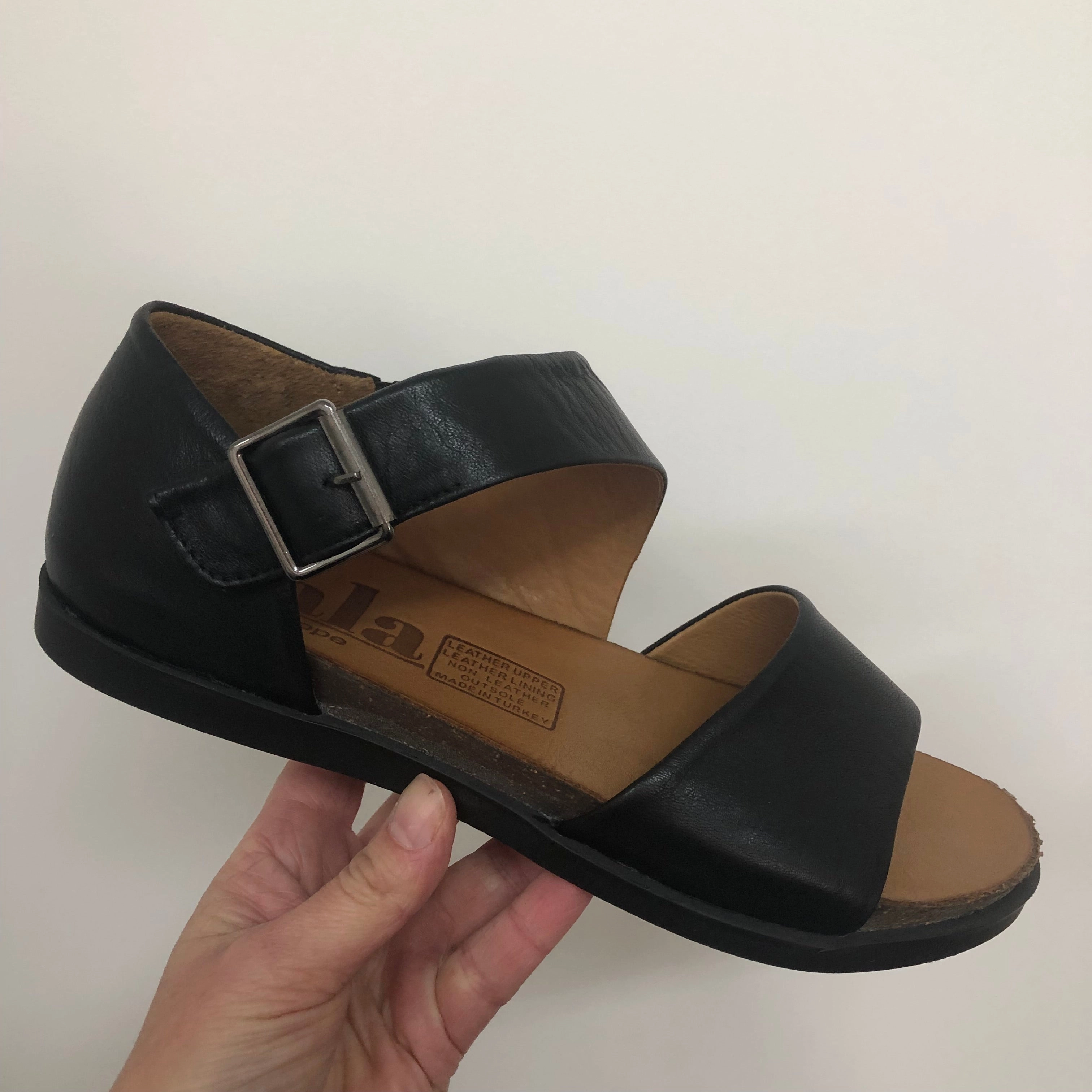 Sporty Outdoor Footwear No Buckle Sala Luna ~ Black ~ Coconut Tan ~ Leather