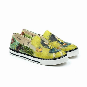 Sneaker Shoes WGVN4019 photo shoot