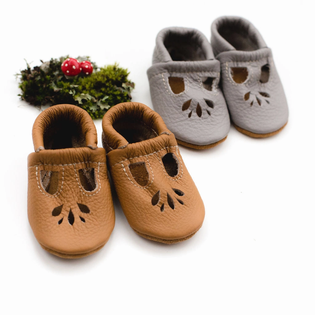 Camel  LOTUS T-strap Shoes Baby and Toddler High Heel Lace Socks