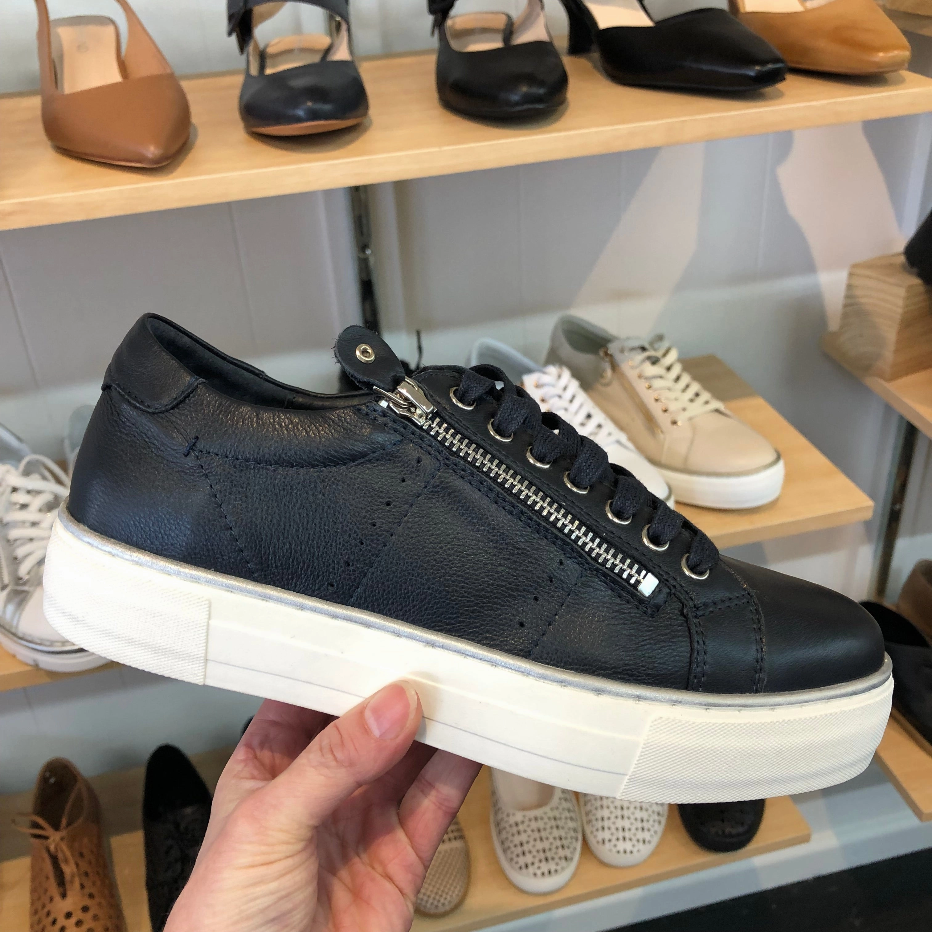 Friend Pace Weekend Vibe Django & Juliette Froggy ~ Navy ~ White ~ Vanilla ~ Black ~ All Black ~ Leather