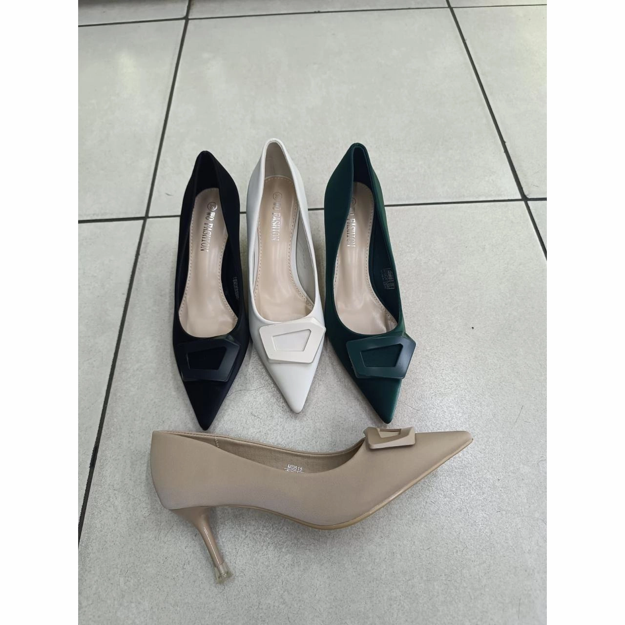 Asics Kinsei 4 Running Shoe Square Button Pump Slip on Designer Shoes.