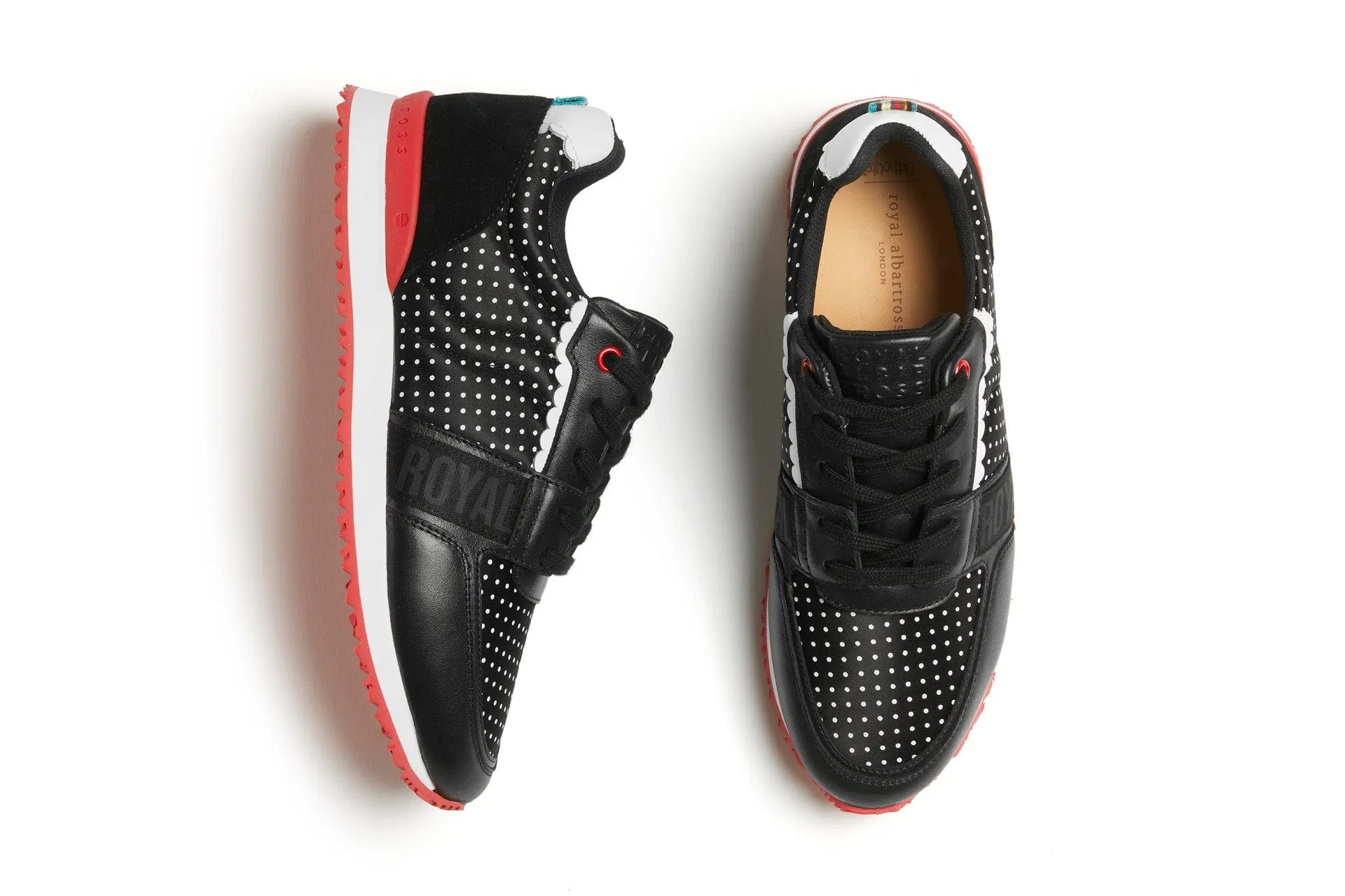 Strider Luxe | Jet Black Relaxed Comfort Simple Step