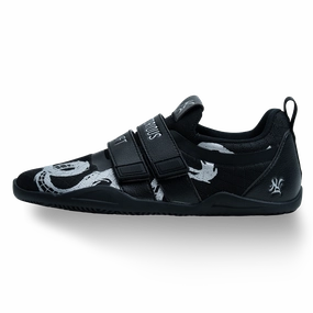 Sumo Sole Gen 4: Year of the Snake - Black Red Glow