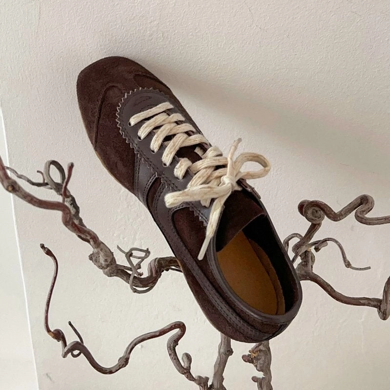 Handmade Soft Leather Colorful Sneakers for Women Lace Up Sneakers Designer Shoes Best Gym Shoes