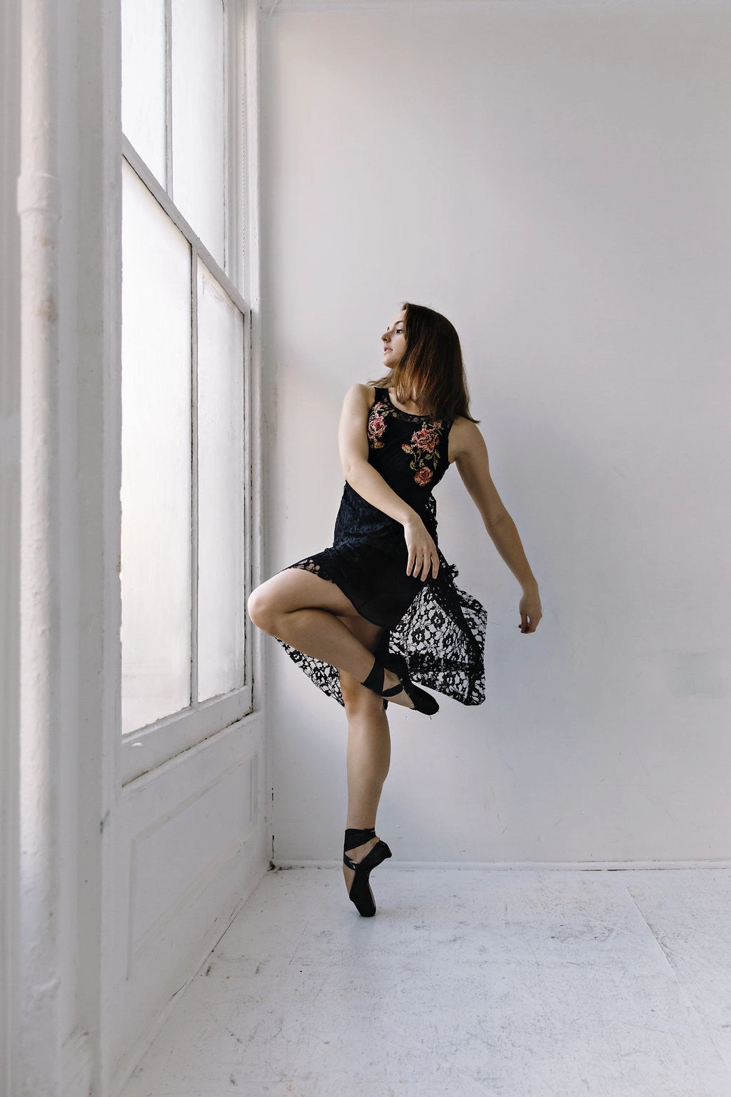 Fabric Pointe Paint | Rajani (Black) Asics Metaride Running Shoes