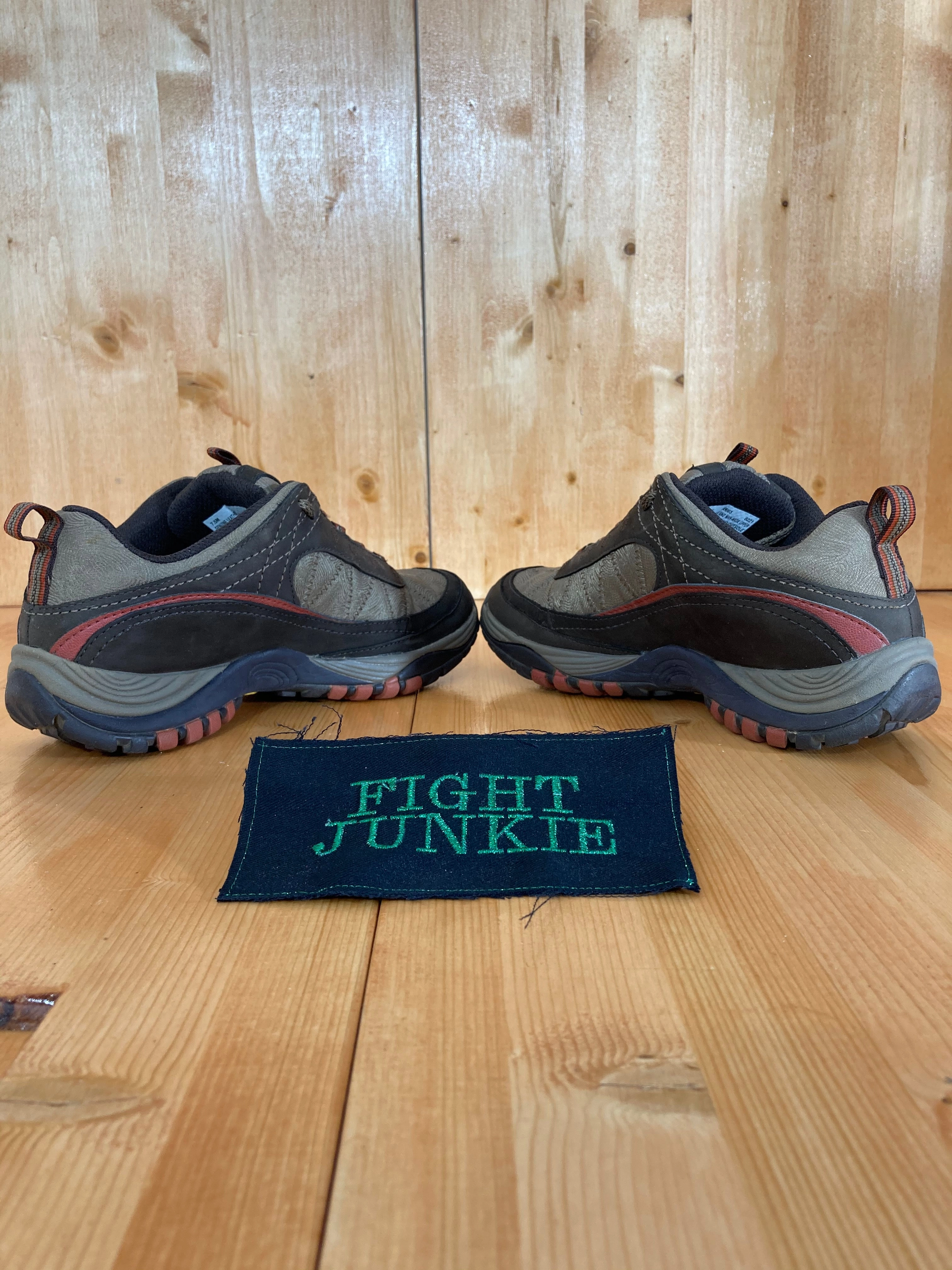 Breathable Hiking Boots TIMBERLAND Women's Size 7.5 Vibram Ortholite Hiking Shoes Sneakers