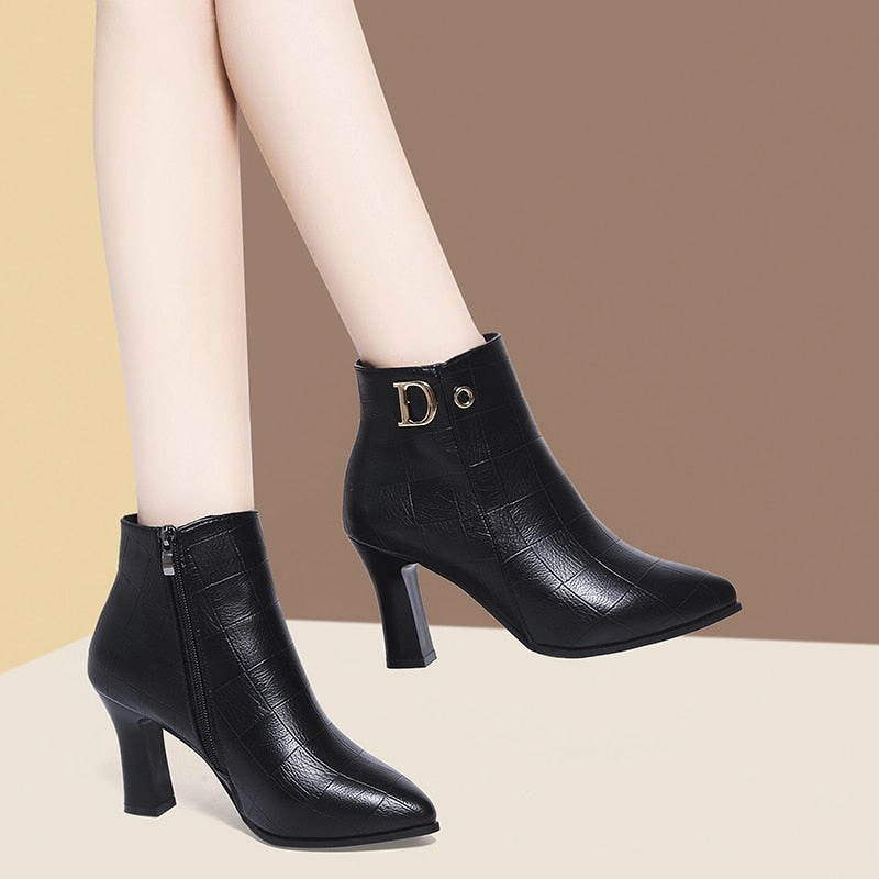 Amozae- Women Wedding Boots Red   New Genuine Leather Fashion Large Size 43 Women Ankle Boots Women Mid-heel Pointed Ladies Booties Boots Work Shoes