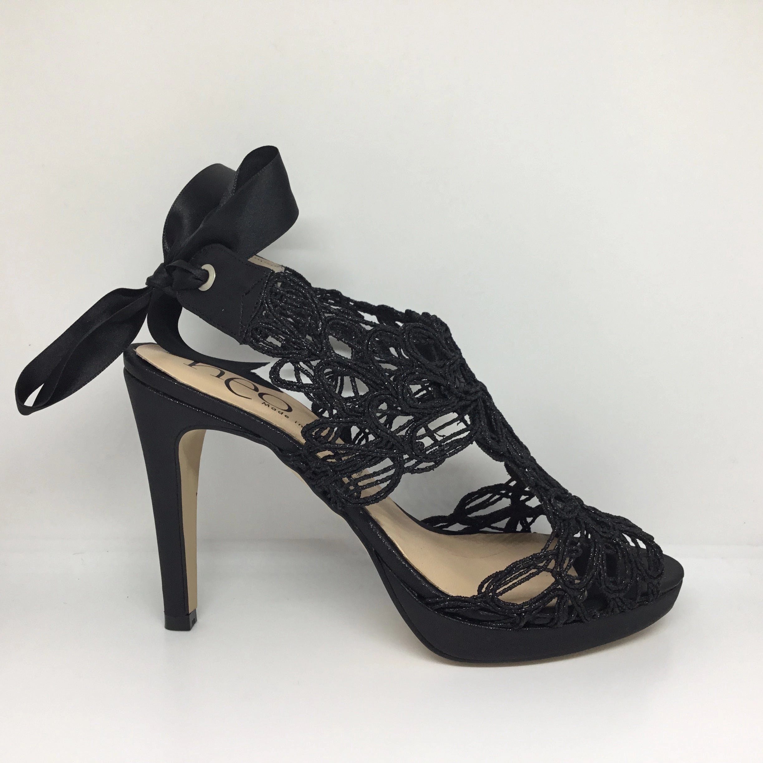 Neo Waltz Black Heel Vintage Glow