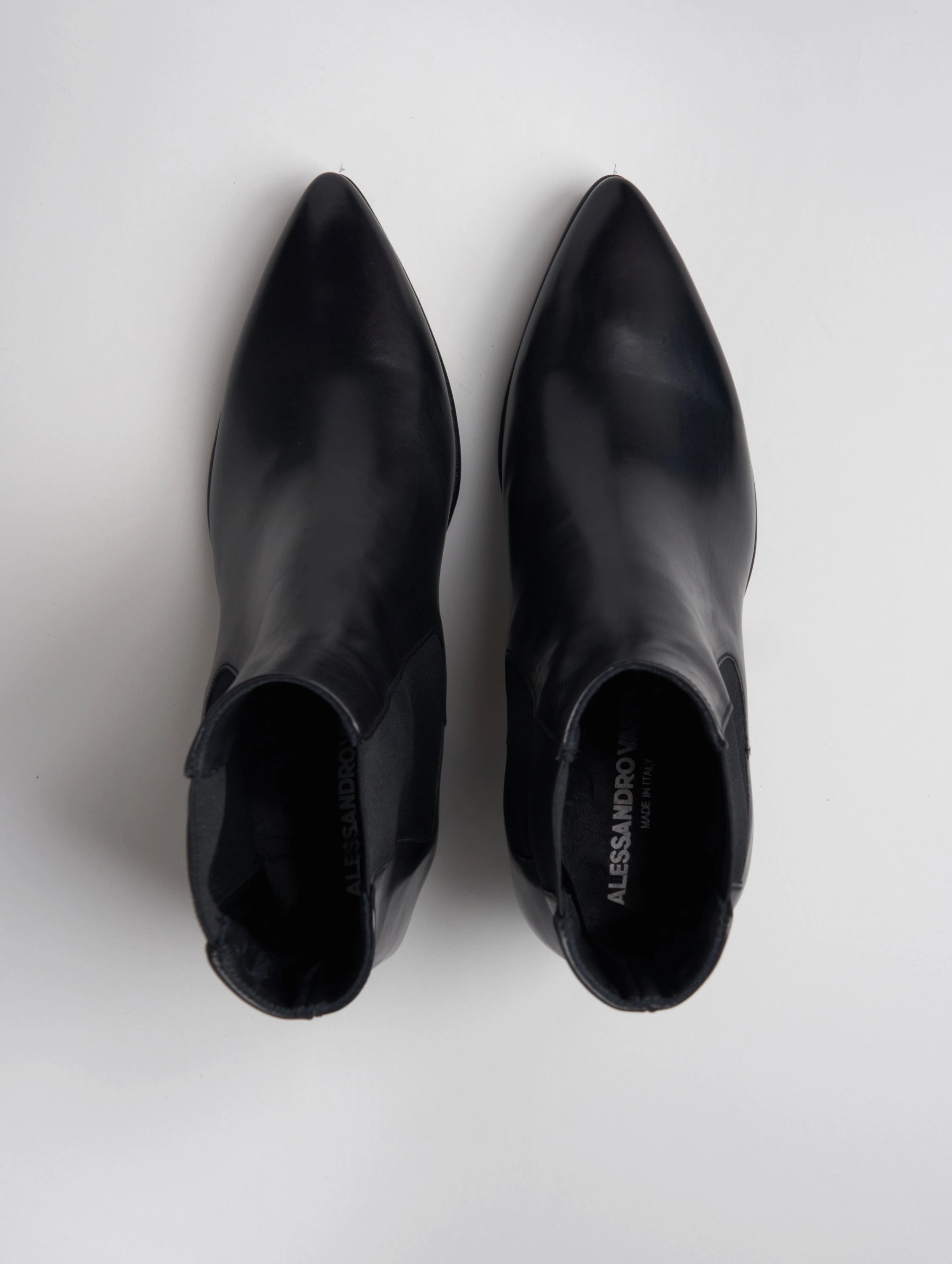 NICO 60MM CHELSEA BOOT IN BLACK CALFSKIN Kiltie Boots