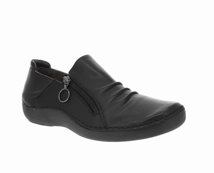 Fog Hike Slip-On Style Ziera Lynne Black Leather