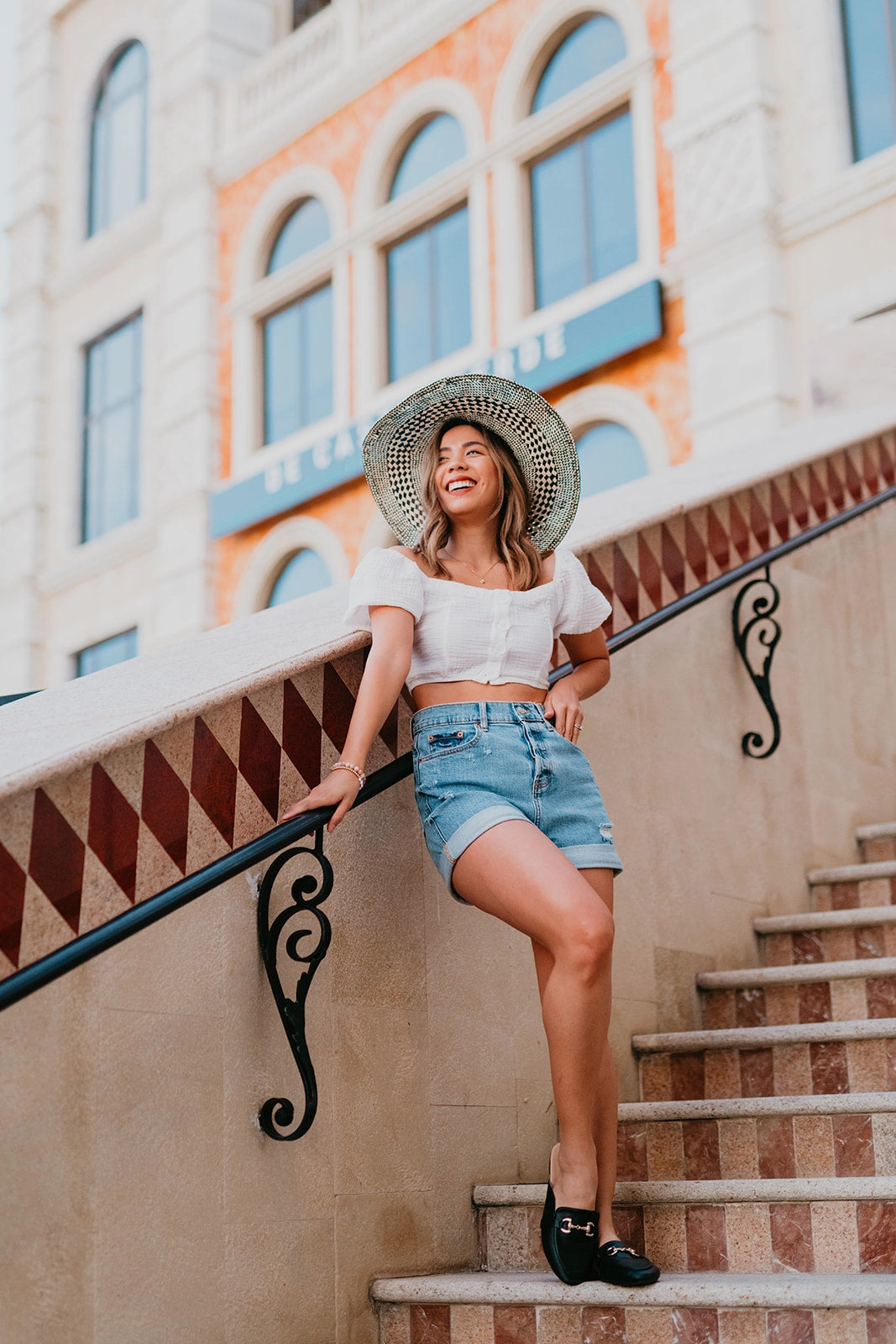 Soft Cushioned Upper Bounce Step Chain Reaction