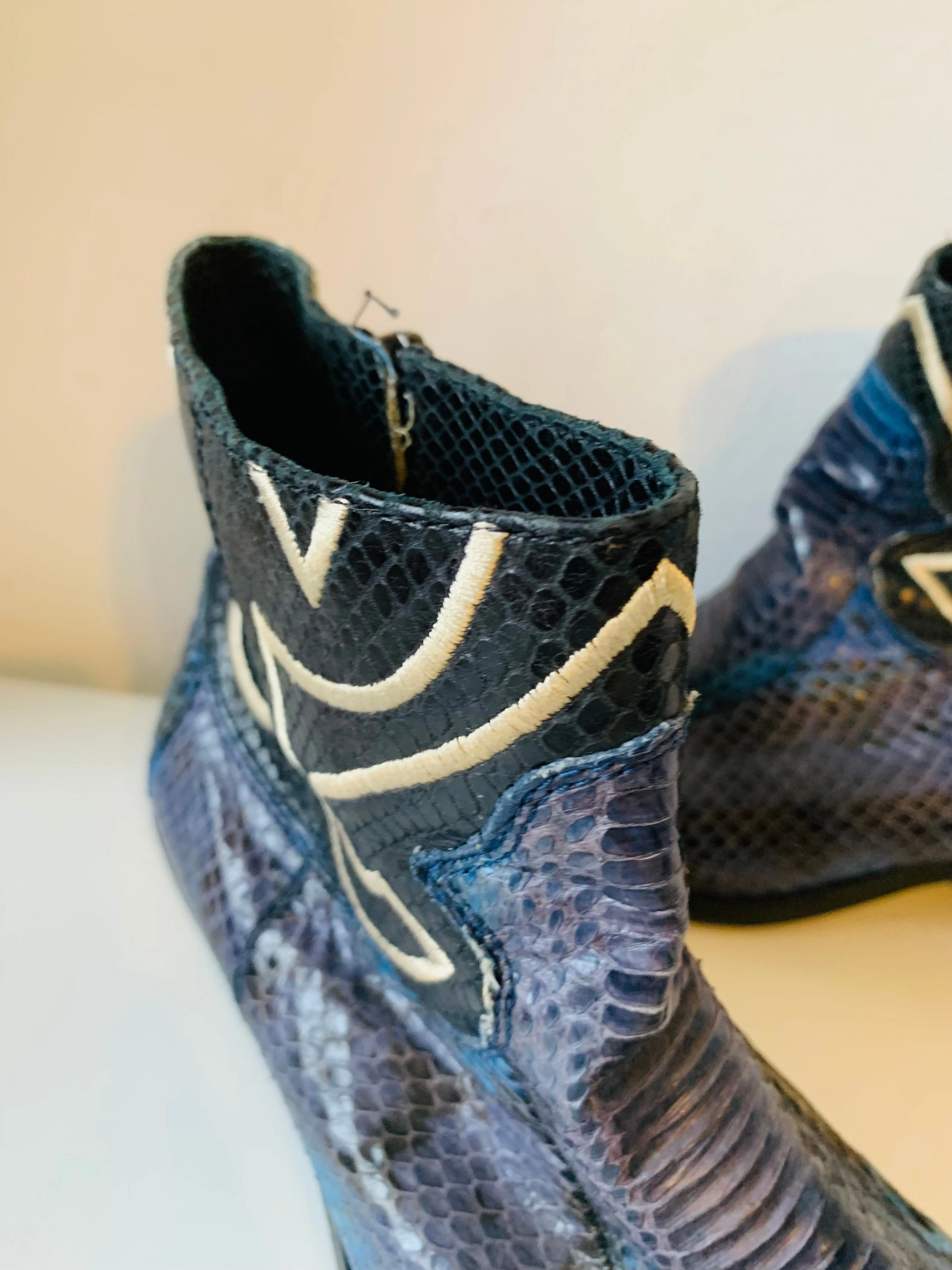 Vince Camuto Calina Embroidered Blue Leather Ankle Boot Size 9 Adidas Gameday Shoes