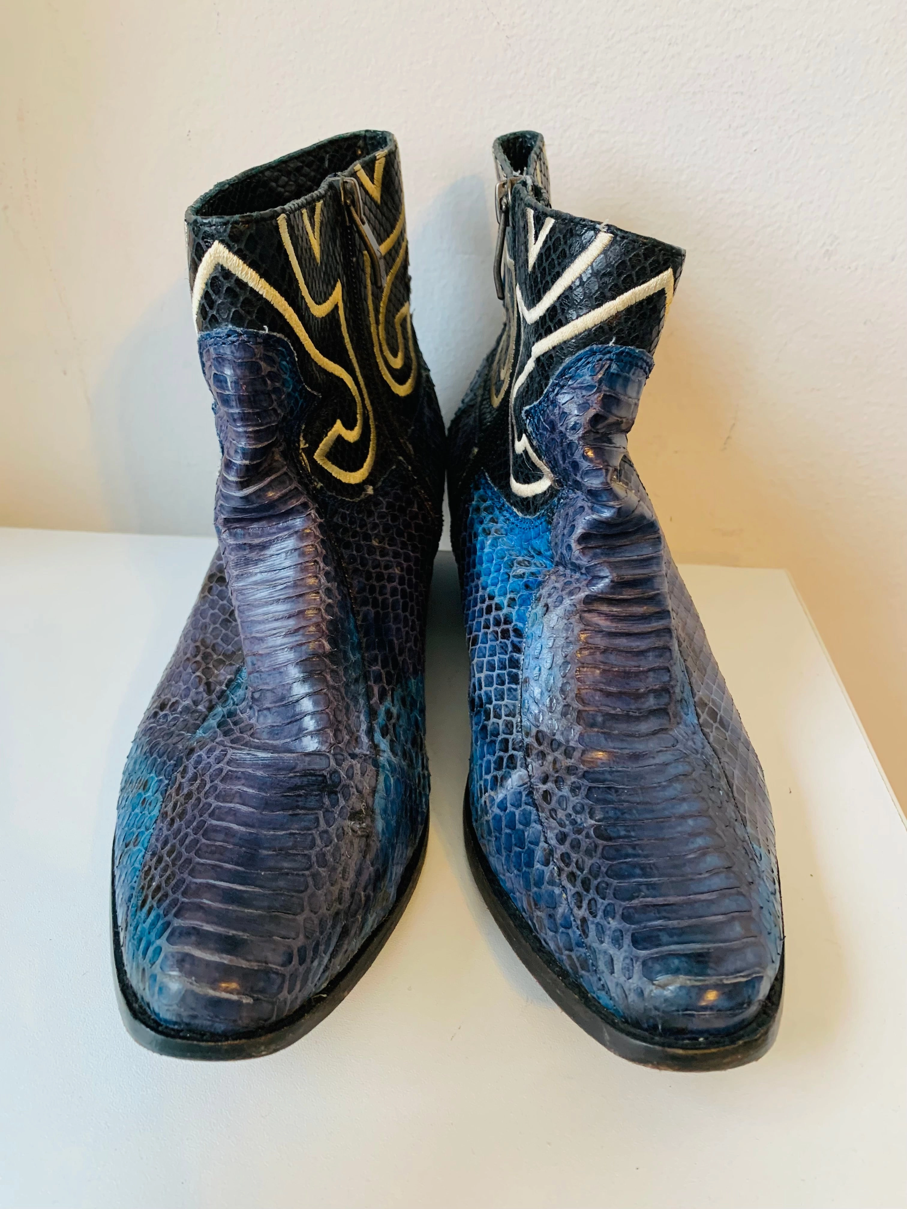 Vince Camuto Calina Embroidered Blue Leather Ankle Boot Size 9 Youth Soccer Turf Shoes Adidas