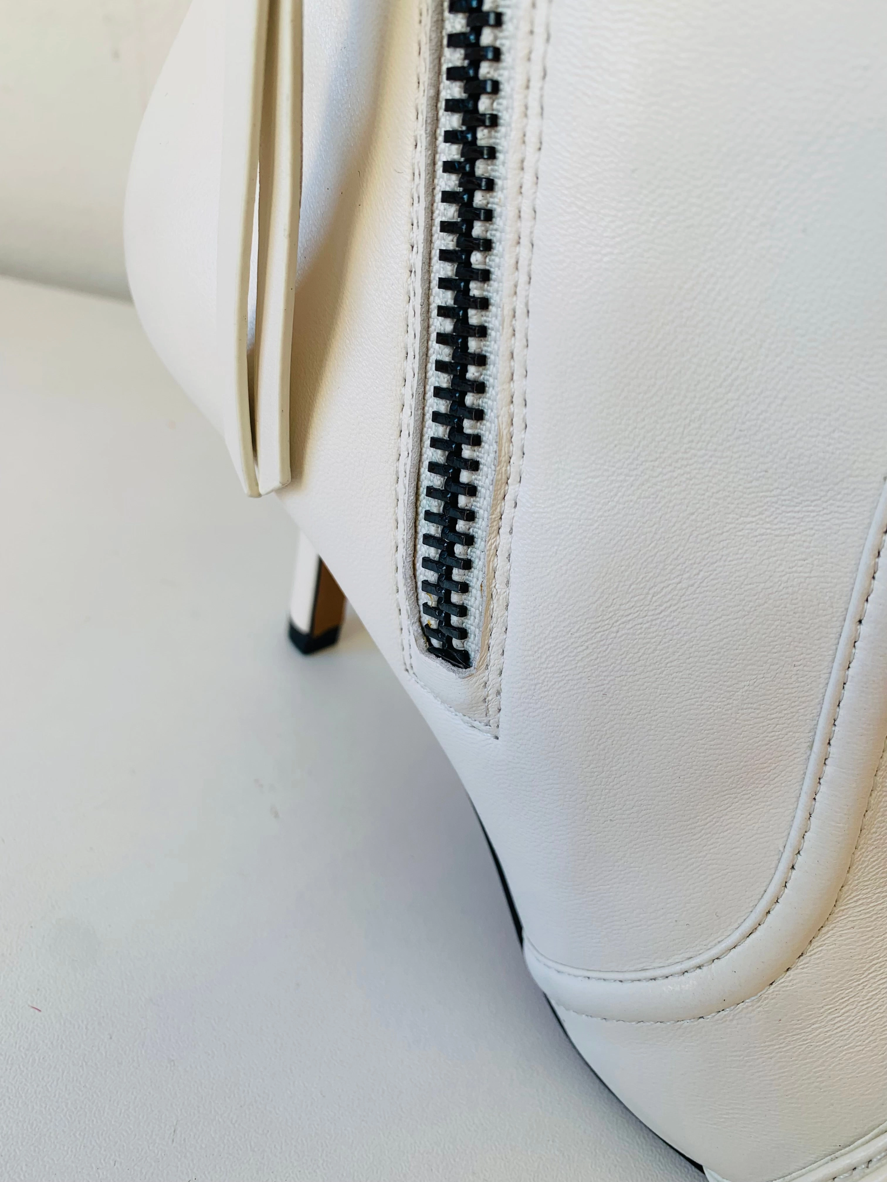 Adidas Road Bike Shoes Vince Camuto Womens Krydel Kitten Heel White Leather Ankle Bootie Size 7