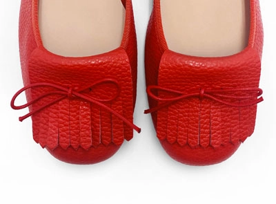 Low Heel Wedding Dress Shoes Women's strawberry red leather moccasins with fringes