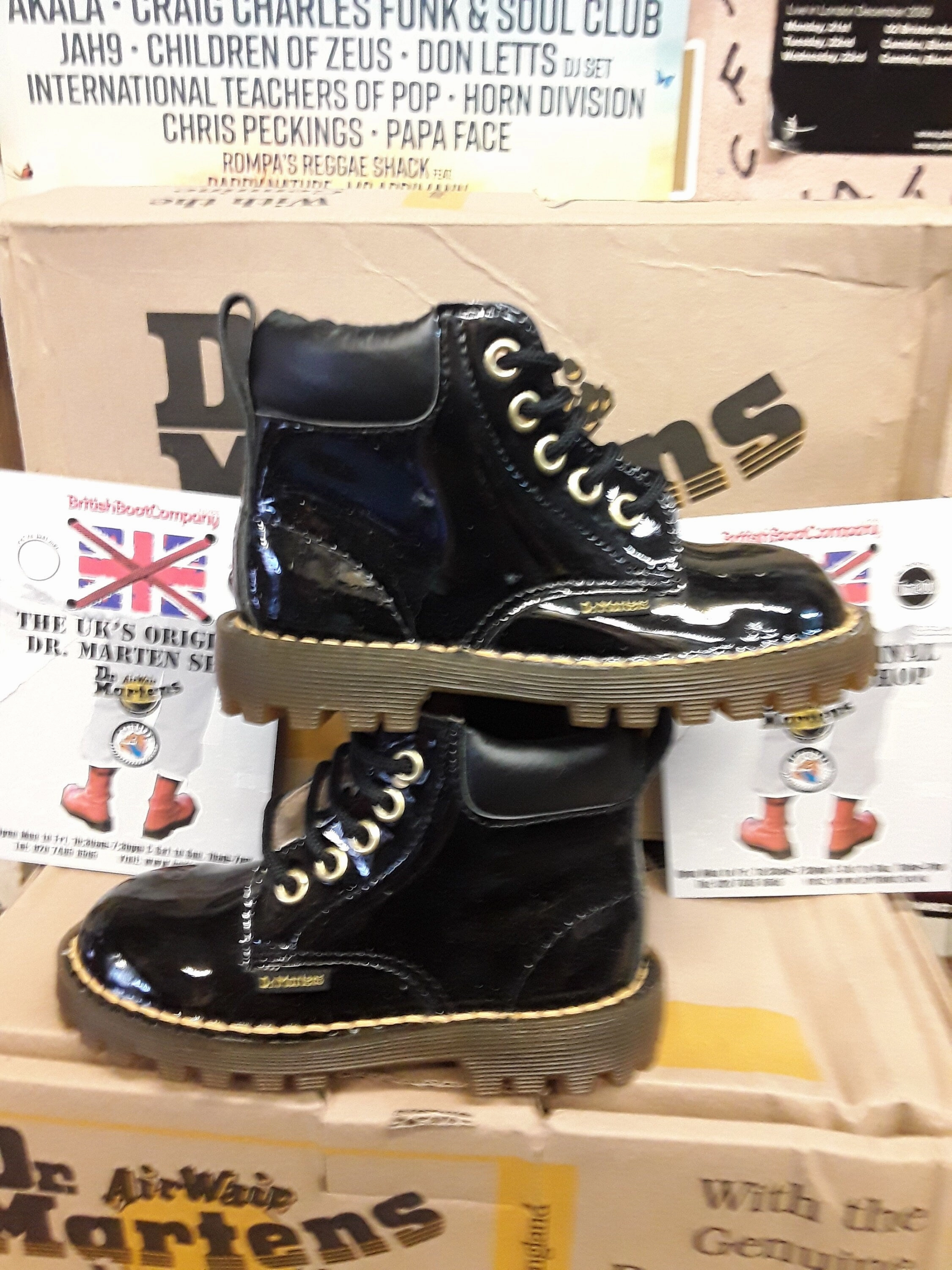 Water Resistant Snow Boots Dr Martens Kids, Made in England 90's, Black Ankle Boots Patent, Size UK 8 / EUR26