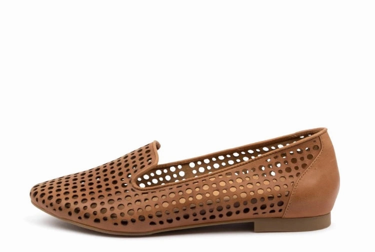 Easy Wear Fast Dry Ziera Cindra Leather ~ Seashell ~ Tan ~ Black